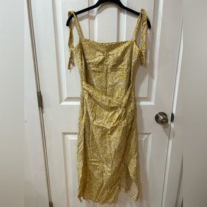 Petite Studio Lorraine Floral Dress Size M